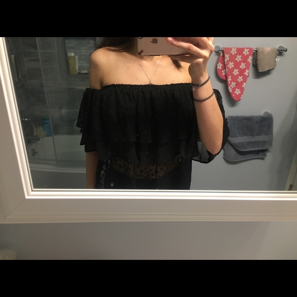 Zara Ruffled Starry Top